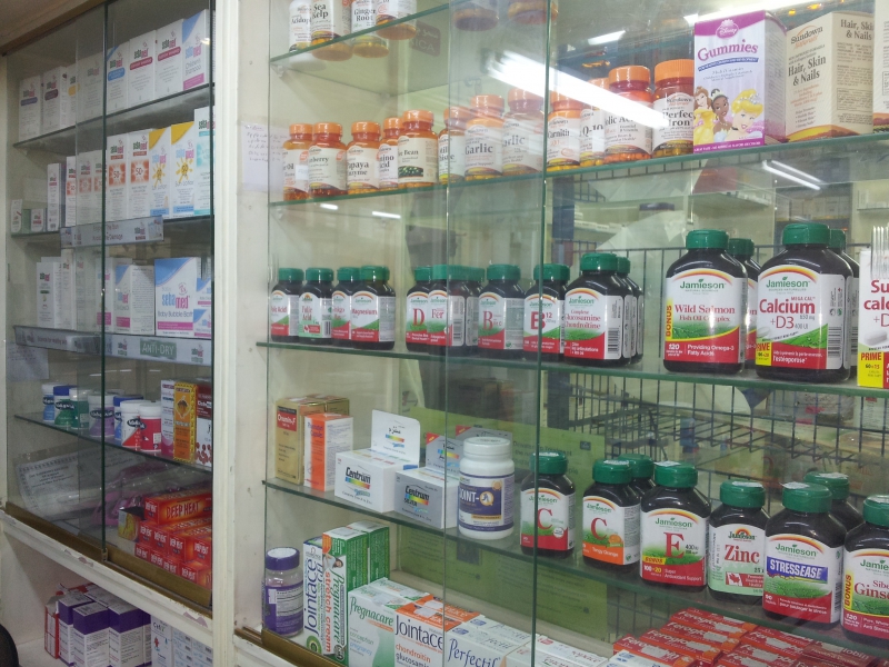 pharmacie-ROURE-min_pharmacy-218692